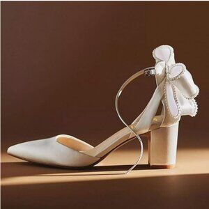 Miss Left Beige Bows Pointy Toe Pump Pearls Chunky Heel Strap Buckled Event Shoe